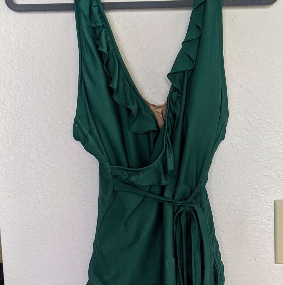 Jessica Rey Grace in Emerald Swimsuit swimwear M